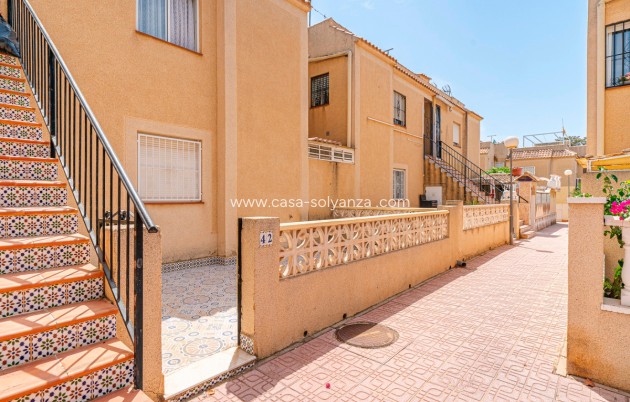 Resale - Apartment / flat - Torrevieja - Torrevieja Centro