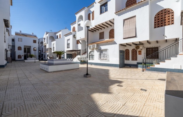 Resale - Apartment / flat - Torrevieja - Torrevieja Centro