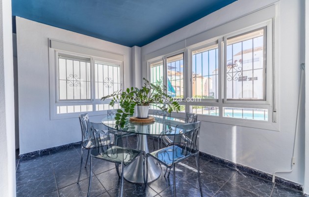 Resale - Apartment / flat - Torrevieja - Torrevieja Centro