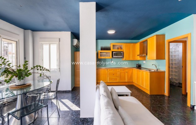 Resale - Apartment / flat - Torrevieja - Torrevieja Centro