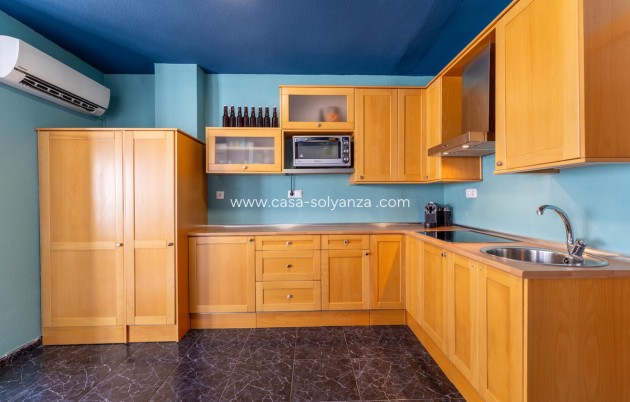 Resale - Apartment / flat - Torrevieja - Torrevieja Centro