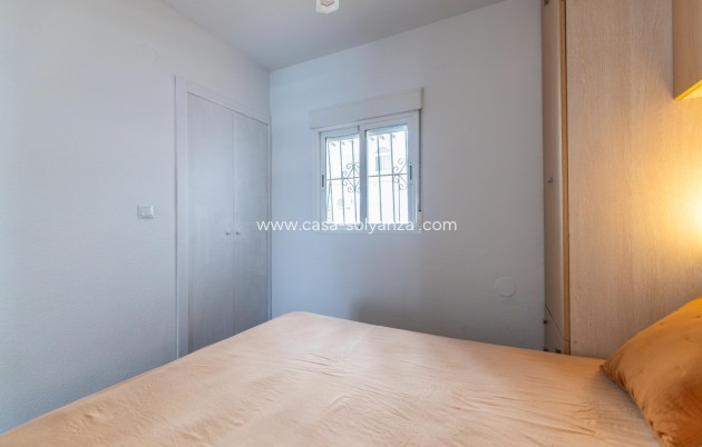 Resale - Apartment / flat - Torrevieja - Torrevieja Centro