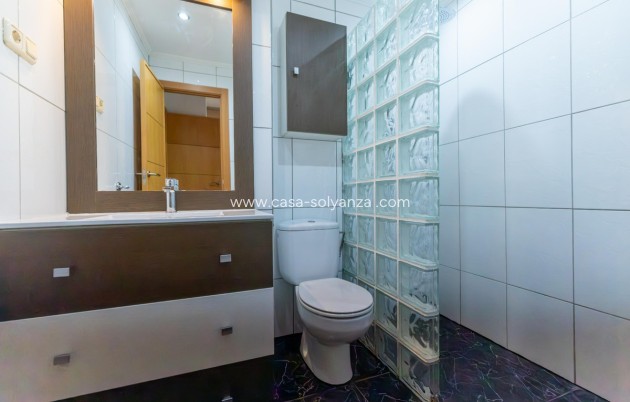 Resale - Apartment / flat - Torrevieja - Torrevieja Centro