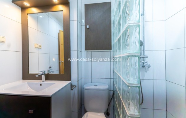Resale - Apartment / flat - Torrevieja - Torrevieja Centro
