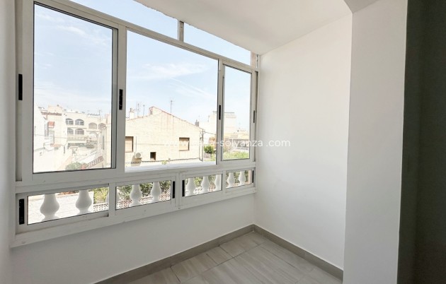 Wiederverkauf - Wohnung - Torrevieja - Torrevieja Centro