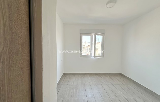 Wiederverkauf - Wohnung - Torrevieja - Torrevieja Centro