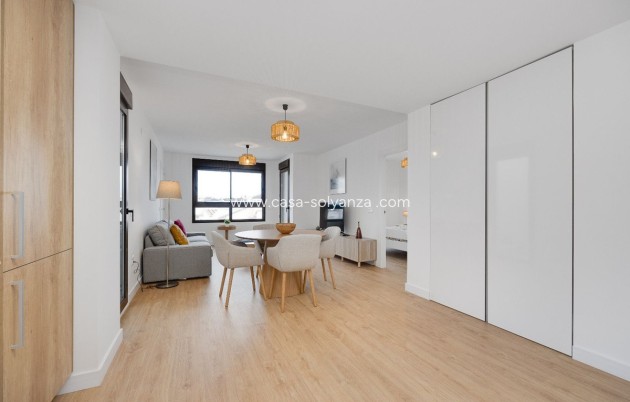 Resale - Apartment / flat - Orihuela - Villamartin
