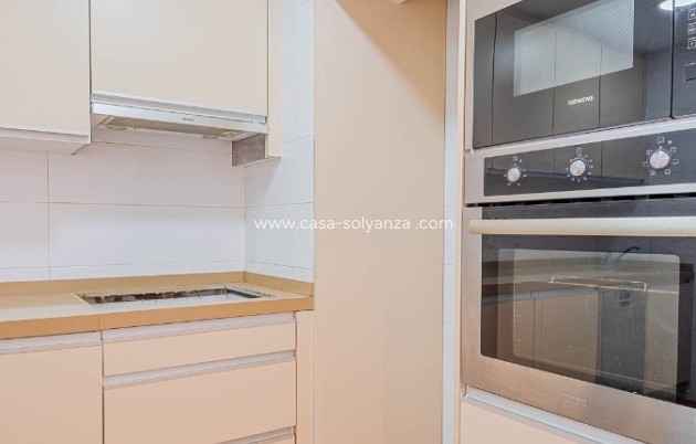 Resale - Apartment / flat - Torrevieja - Torrevieja Centro