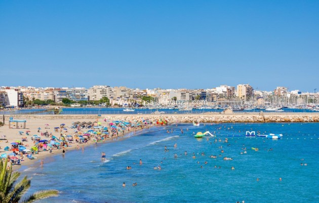 Resale - Apartment / flat - Torrevieja - Torrevieja Centro