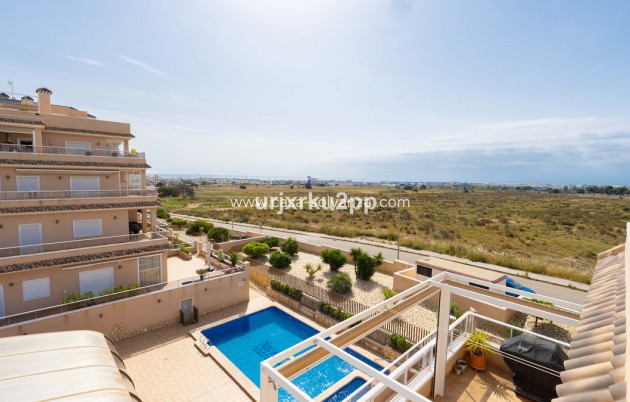 Resale - Apartment / flat - Orihuela - Villamartin