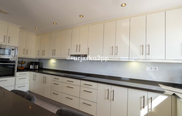 Resale - Apartment / flat - Orihuela - Villamartin