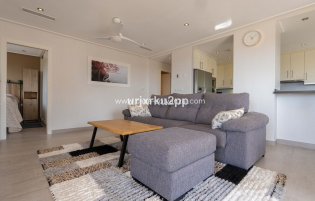 Resale - Apartment / flat - Orihuela - Villamartin