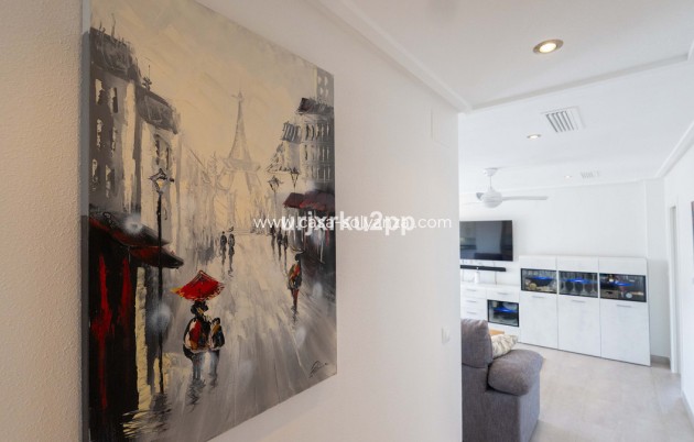 Resale - Apartment / flat - Orihuela - Villamartin
