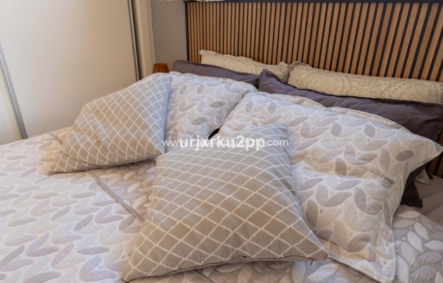 Resale - Apartment / flat - Orihuela - Villamartin