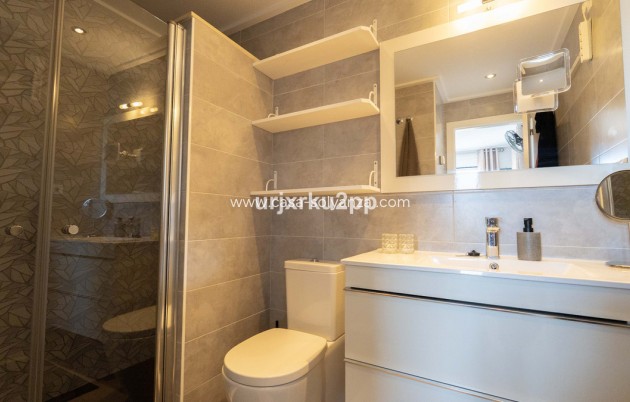 Resale - Apartment / flat - Orihuela - Villamartin