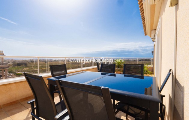 Resale - Apartment / flat - Orihuela - Villamartin