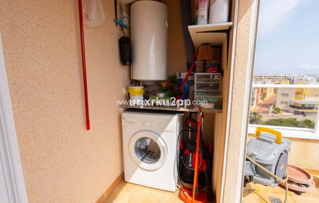 Resale - Apartment / flat - Orihuela - Villamartin