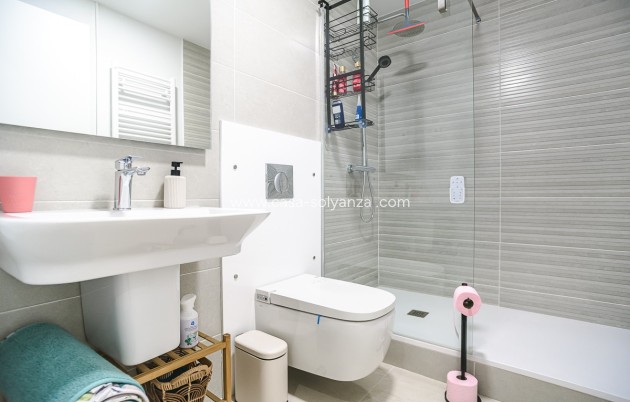 Reventa - Apartamento / piso - Torrevieja - Torrevieja Centro
