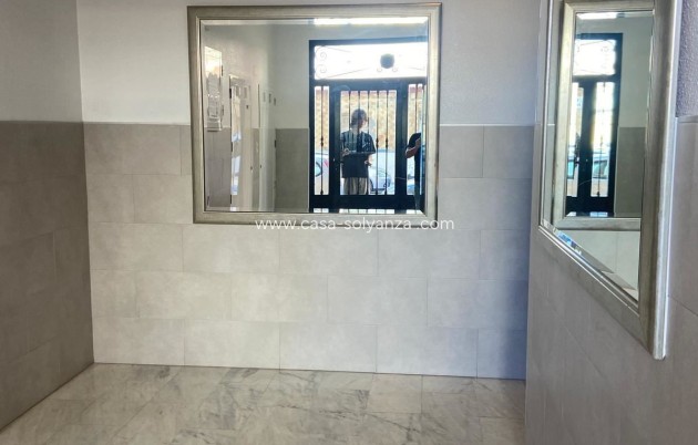 Wiederverkauf - Wohnung - Torrevieja - Torrevieja Centro