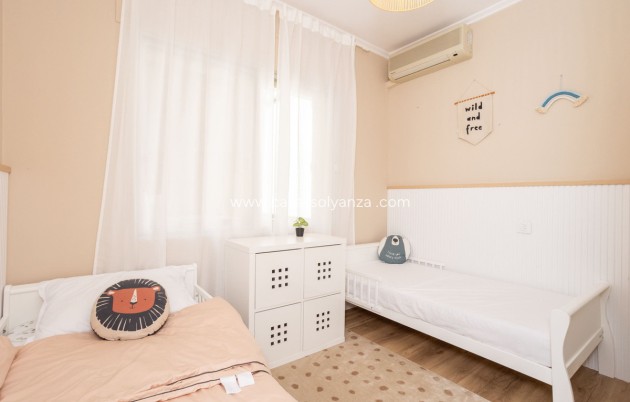 Resale - Apartment / flat - Pilar de la Horadada - Torre de Horadada