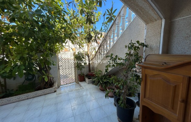 Resale - Townhouse - Torrevieja - Torrevieja Centro