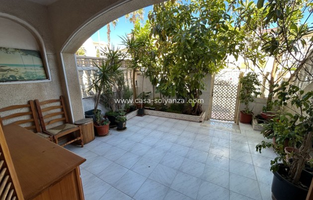 Resale - Townhouse - Torrevieja - Torrevieja Centro