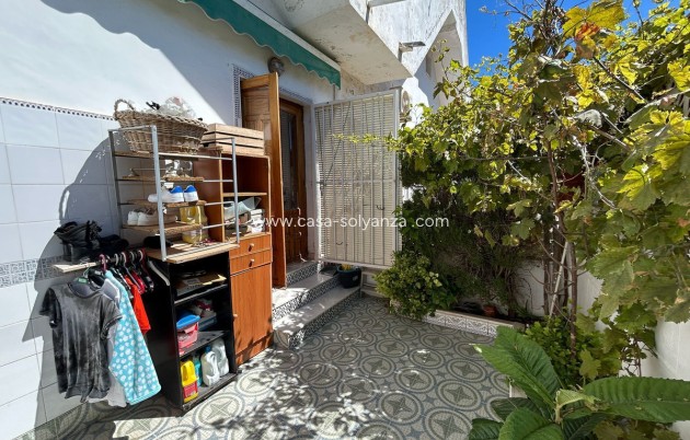 Resale - Townhouse - Torrevieja - Torrevieja Centro