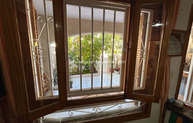 Resale - Townhouse - Torrevieja - Torrevieja Centro