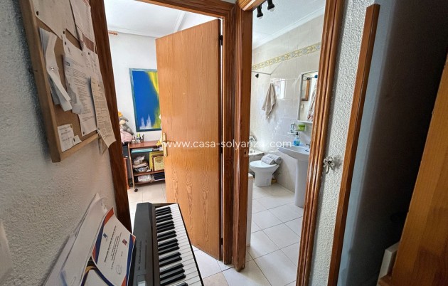 Resale - Townhouse - Torrevieja - Torrevieja Centro