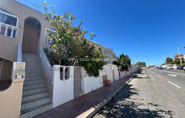 Resale - Townhouse - Torrevieja - Torrevieja Centro