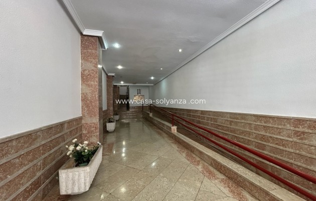 Resale - Apartment / flat - Torrevieja - Torrevieja Centro