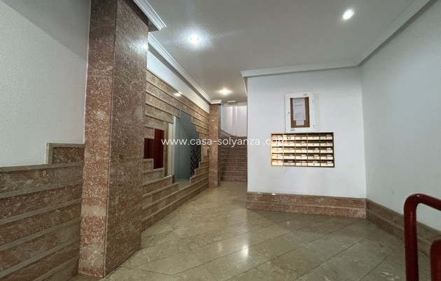 Resale - Apartment / flat - Torrevieja - Torrevieja Centro