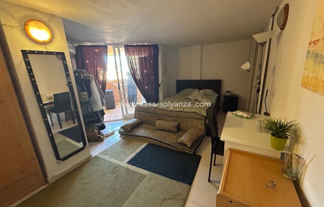 Resale - Apartment / flat - Torrevieja - Torrevieja Centro