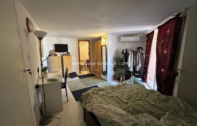 Resale - Apartment / flat - Torrevieja - Torrevieja Centro