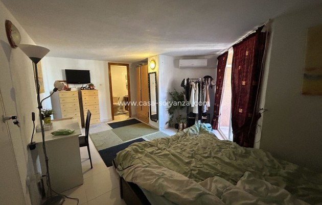 Resale - Apartment / flat - Torrevieja - Torrevieja Centro
