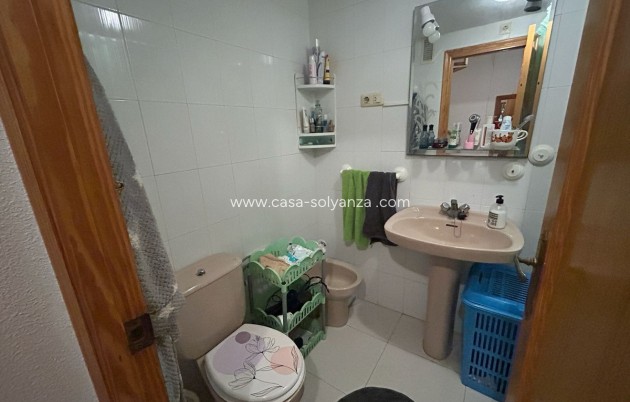 Resale - Apartment / flat - Torrevieja - Torrevieja Centro