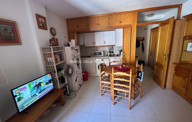 Resale - Apartment / flat - Torrevieja - Torrevieja Centro