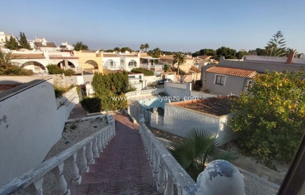 Resale - Villa - Torrevieja - Costa Blanca