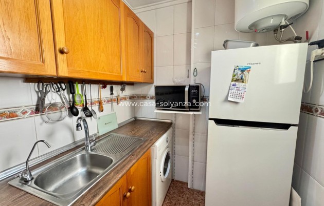Resale - Apartment / flat - Torrevieja - Torrevieja Centro