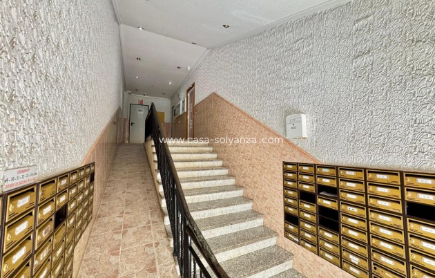 Resale - Apartment / flat - Torrevieja - Torrevieja Centro