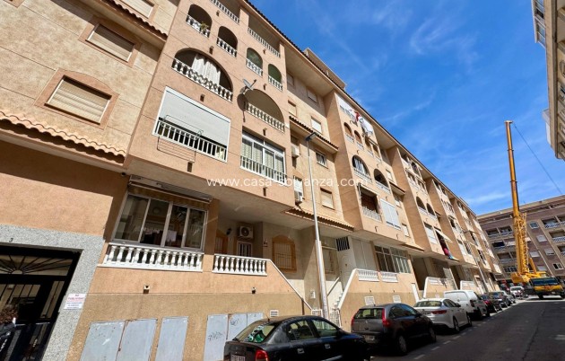 Resale - Apartment / flat - Torrevieja - Torrevieja Centro