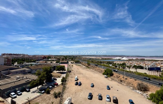 Resale - Apartment / flat - Torrevieja - Torrevieja Centro
