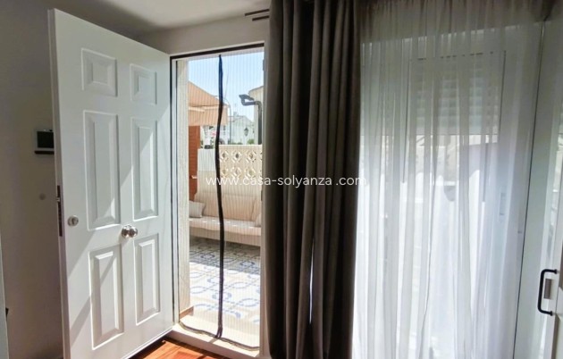 Resale - Villa - Torrevieja - La Siesta