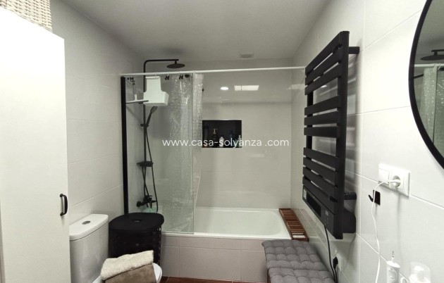 Resale - Villa - Torrevieja - La Siesta