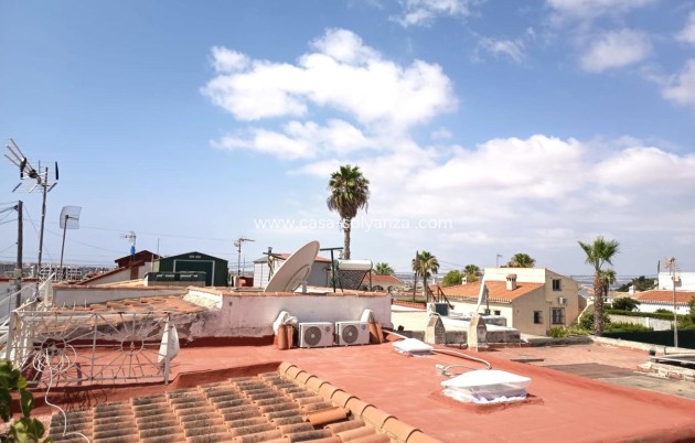 Resale - Villa - Torrevieja - La Siesta