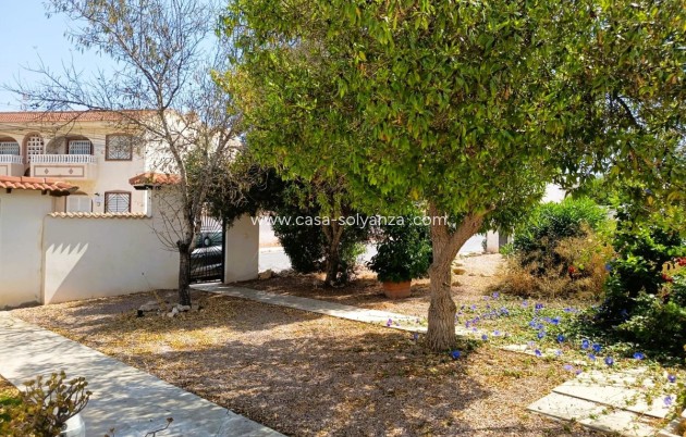 Resale - Villa - Torrevieja - La Siesta