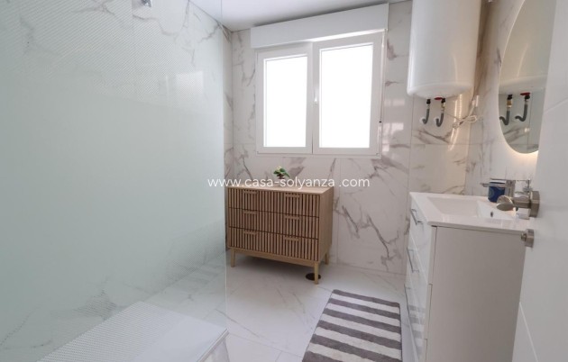 Wiederverkauf - Wohnung - Torrevieja - Torrevieja Centro