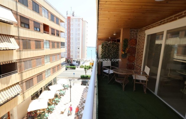 Wiederverkauf - Wohnung - Torrevieja - Torrevieja Centro