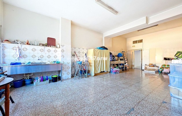 Revente - Maison de ville - Pinoso - Pinoso Centro