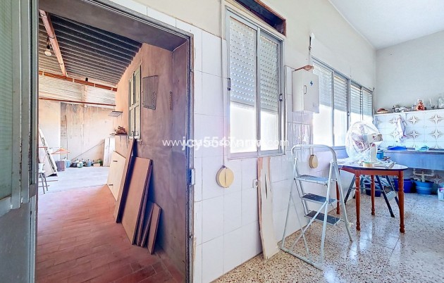 Revente - Maison de ville - Pinoso - Pinoso Centro